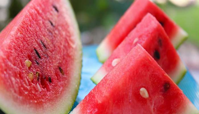 Watermelon : कलिंगड गोड आहे का नाही हे कसं ओळखायचं ? सोप्या टिप्स जाणून घ्या... 