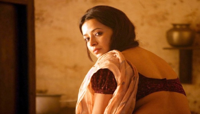 Reema Sen in Gangs of Wasseypur : चापूनचोपून नेसलेली साडी नव्हे, स्ट्रॅपलेस गाऊन... रीमा सेनचा बदलला लूक 