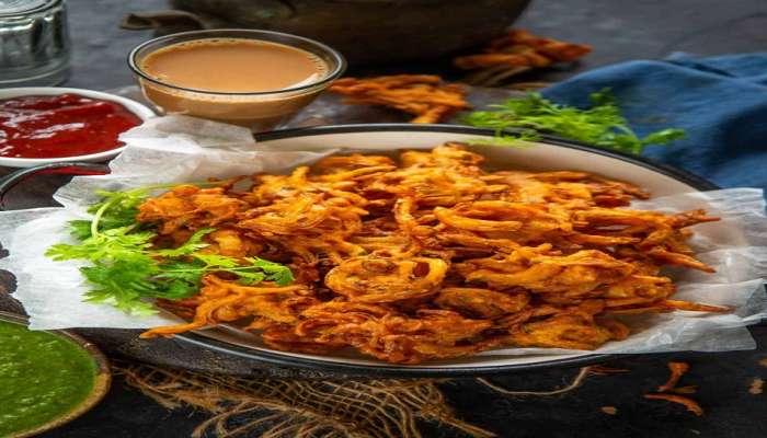 Cooking Tips : काय म्हणता ? भजी बनवा तेही बेसन न वापरता ! 