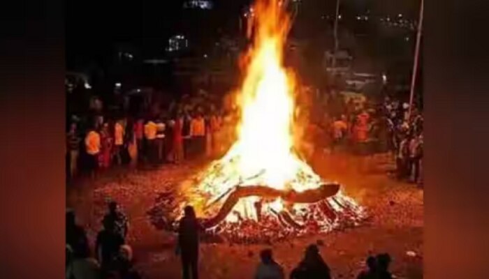 Holika Dahan 2023 : यंदा होळीवर भद्राची सावली? होळी दहनाच्या वेळी &#039;हे&#039; नियम लक्षात ठेवा अन्यथा..