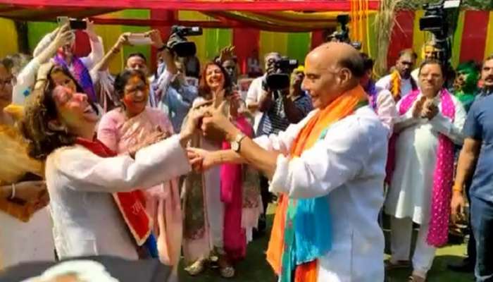 Rajnath Singh Dance Video: राजनाथ सिंग यांचा हात पकडून अमेरिकेच्या वाणिज्य सचिवांचा बेभान डान्स, Video व्हायरल