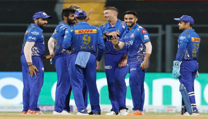 Mumbai Indians New Jersey: नव्या हंगामात नव्या जर्सीमध्ये दिसणार मुंबई इंडियन्स, पाहा Photo