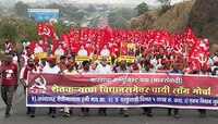 Kisan Long March : शेतकऱ्यांचा एल्गार, नाशिकहून मोर्चाची मुंबईकडे आगेकूच