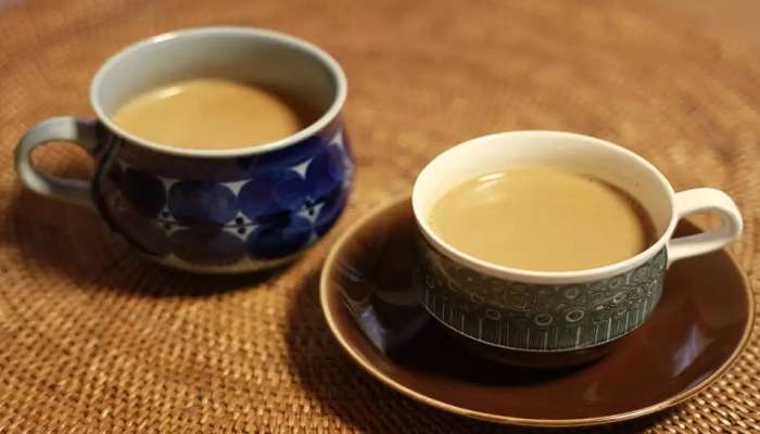 Tea Side Effects : चहाप्रेमींनो, थंड चहा पुन्हा पुन्हा गरम करून पिताय? मग आताच थांबा, नाहीतर होतील ‘हे’ गंभीर परिणाम