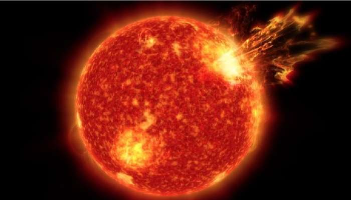 Solar Storm : मोबाईलचं नेटवर्क, टीव्हीचा सिग्नल गायब होईल, ट्रान्सफॉर्मर उडेल आणि... सौर वादळाचे भयानक दुष्परिणाम