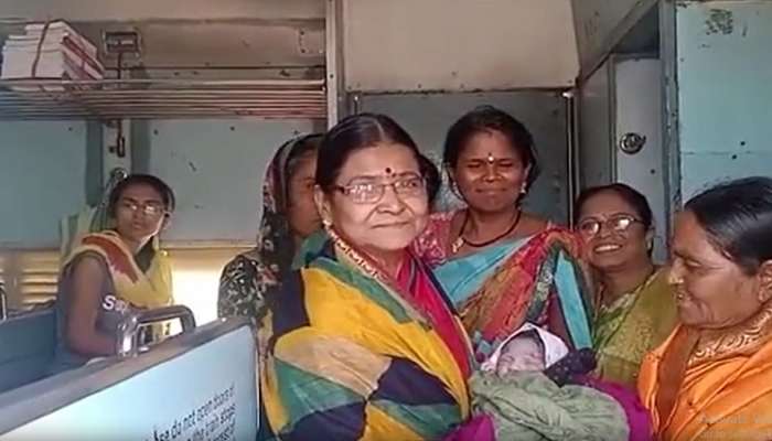 Baby Birth In Train: धावत्या रेल्वेत झाला बाळाचा जन्म, मराठवाडा एक्स्प्रेसमध्ये महिलेची प्रसूती 