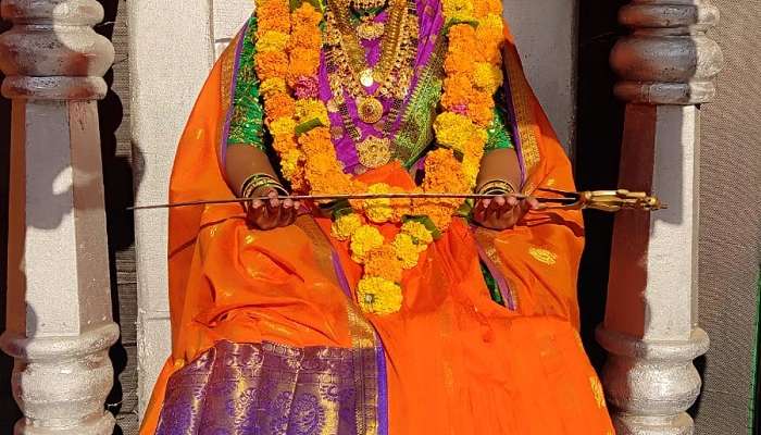 Gudi Padwa 2023 mumbai girgaon shobha yatra chitrarath maharaj photos 