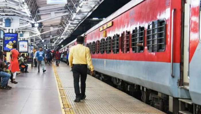 Railways : रेल्वे तिकीटात ज्येष्ठ नागरिकांना सवलत... रेल्वेमंत्र्यांनी सांगितला नवा नियम