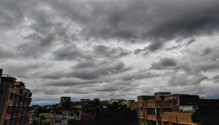 Weather Updates : पावसाच्या सरी Weekend गाजवणार, दक्षिणेपासून उत्तरेपर्यंत, देशात कसं असेल हवामान? 