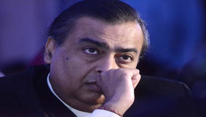 Mukesh Ambani: आशिया खंडातील सर्वात श्रीमंत व्यक्तीचा मान मुकेश अंबानींकडून कोण हिरावणार? &#039;त्या&#039; व्यक्तीचं नाव समोर 