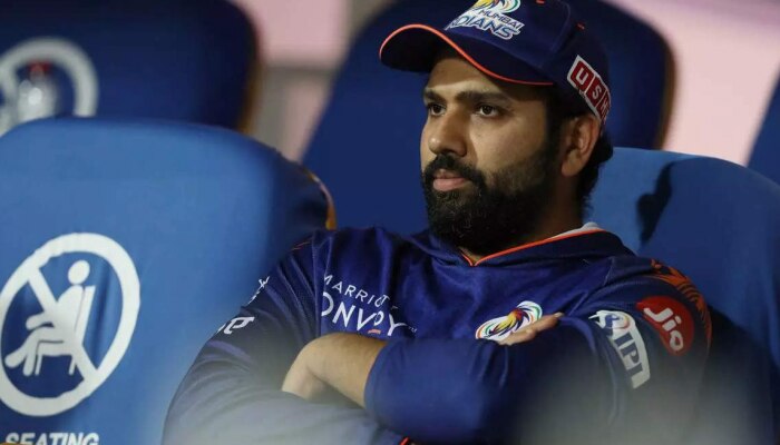 Rohit Sharma : आज कोट्यवधींचा मालक, कधी काळी घरोघरी दूध विकायचा...आठवणीने हिटमॅन झाला भावूक