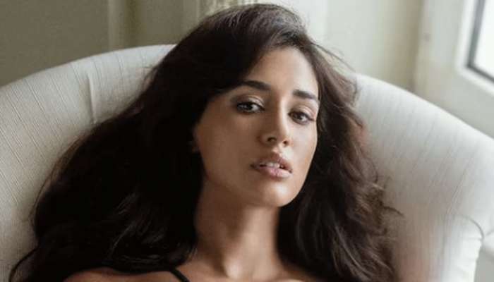 Disha Patani Trolled: याक्! घाणेरडं....! ट्रोलर्सनी वाईट भाषेत दिशा पटानीला सुनावलं