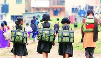 यंदा मामाच्या गावाला थोडं उशिरा जा; शाळांना 2 मे ते 11 जूनपर्यंत उन्हाळी सुट्टी 