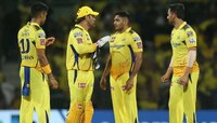 IPL 2023: धोनीने मैदानावरच घेतला तुषार देशपांडेचा क्लास, सामन्यानंतरचा VIDEO व्हायरल