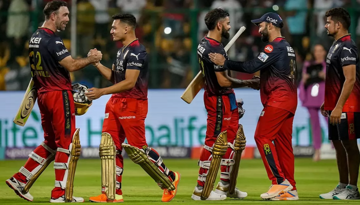 IPL 2023 : विजयी सलामी देणाऱ्या RCB ला मोठा धक्का, मॅच विनर खेळाडू स्पर्धेतून बाहेर