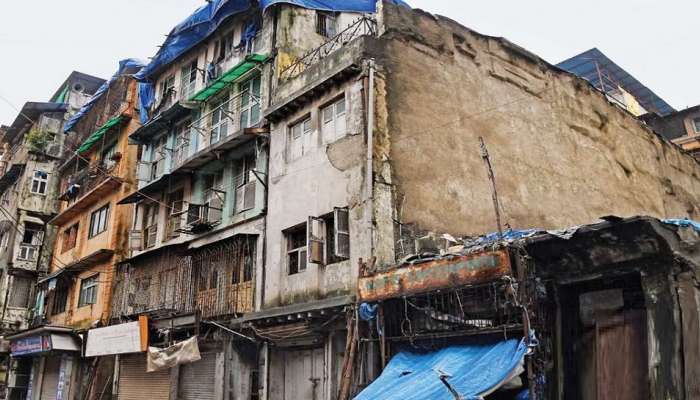 Mumbai Dangerous Building : मुंबईत 216 अतिधोकादायक इमारती, महापालिकेने जाहीर केली यादी