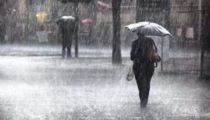 Mumbai Rain : अवकाळीमुळं मुंबईची तुंबई; शहरात विजांच्या कडकडाटासह जोरदार पावसाची हजेरी 
