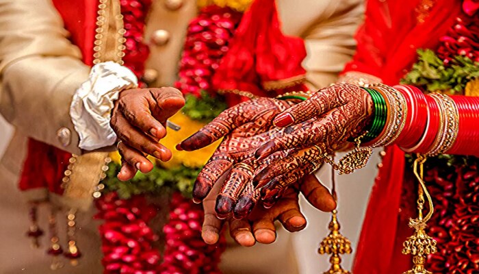 Father Daughter Marriage : &#039;या&#039; जमातीत बाप करतो लेकीशी लग्न! आई आणि मुली एकाच घरात नांदतात