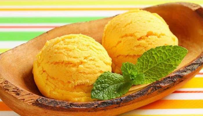Mango Ice cream Recipe: बाहेरच्या आईस्क्रिममध्ये मजा नाही? घरीच काही तासात बनवा मॅंगो आईस्क्रिम 