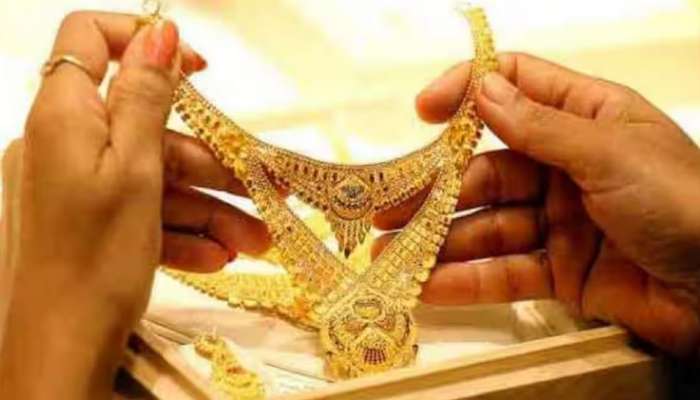 Gold Sliver Price: महिन्याच्या पहिल्याच दिवशी सोन्याच्या दरात मोठी अपडेट; ग्राहकांसाठी खुशखबर