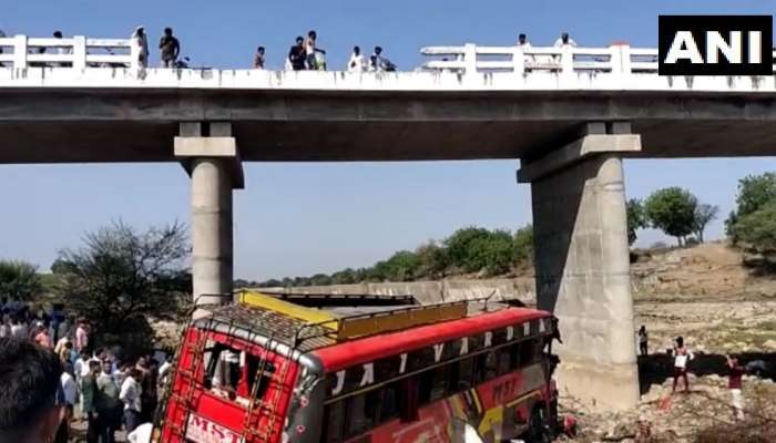 मध्य प्रदेशात मोठा अपघात, पुलावरुन बस कोसळून 15 जण ठार तर 25 जखमी