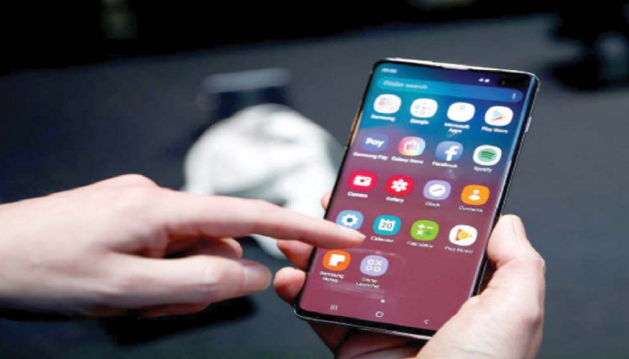 Modi सरकारचा फोन कंपनींना आदेश, सर्व Smartphone मध्ये 'हे' APP हवंच... Appleचं टेन्शन वाढलं