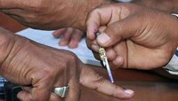 Karnataka Election 2023 Live Updates : कर्नाटकात दुपारी 1 वाजेपर्यंत 37.25 टक्के मतदान 