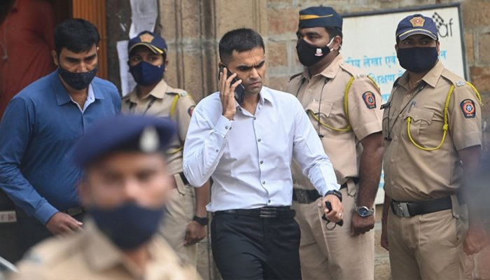 'शाहरुख खानकडून...' समीर वानखेडे यांनी मोठा कट रचल्याचा आरोप, CBI कडून खटला दाखल