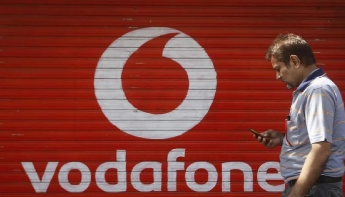 Amazone पाठोपाठ Vodafone मधून नोकर कपात; तब्बल 11,000 कर्मचाऱ्यांच्या नोकऱ्या जाणार