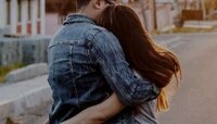 Sexual Life Tips : लैंगिक क्षमता वाढविण्यासाठी या टिप्स फोलो करा, जोडीदारही विचारेल 