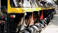 रिक्षा प्रवासासंदर्भातली मोठी बातमी, यापुढे राज्यात नवीन रिक्षांना परवाना नाही !