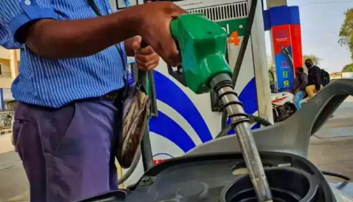 Petrol Rate Today : पेट्रोल-डिझेलच्या दराबाबत मोठी अपडेट, गाडीची टाकी फुल्ल करण्यापूर्वी जाणून घ्या आजचे दर 
