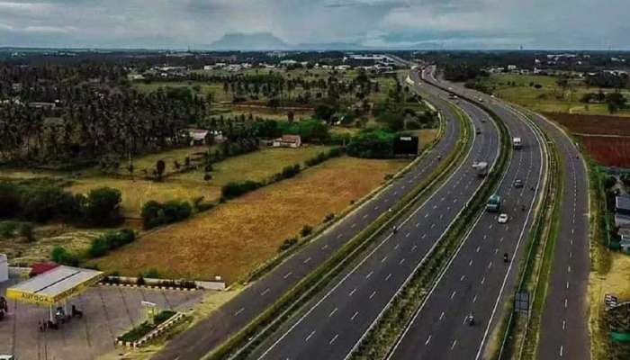 लघुशंकेसाठी थांबले आणि तिथेच घात झाला; समृद्धी महामार्गावर अत्यंत भयानक अपघात