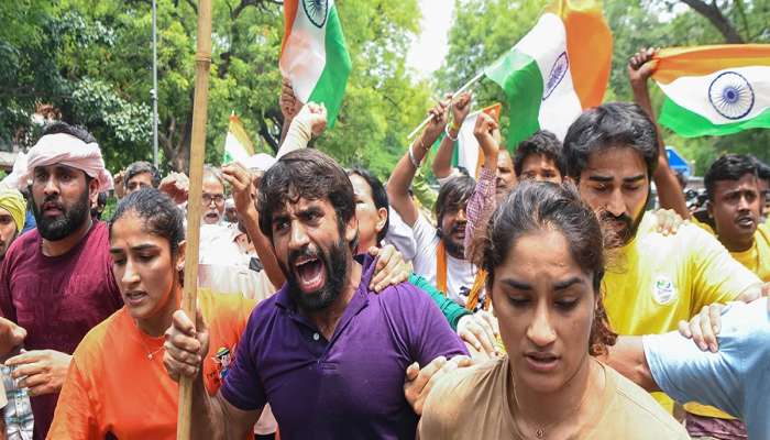 Wrestlers Protest: कुस्तीगिरांच्या आंदोलनाला मोठं यश, केंद्राचं चर्चेसाठी निमंत्रण, म्हणाले &quot;हे सरकार...&quot;