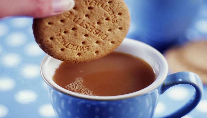Health Tips : तुम्हीपण चहासोबत बिस्कीट खाताय का? मग ही बातमी वाचाच! 