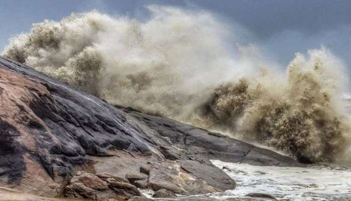 Biparjoy Cyclone : बिपरजॉय वादळाचा धोका,15 जूनपर्यंत लांब पल्ल्याच्या 67 रेल्वे गाड्या रद्द