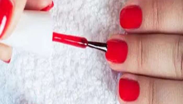 know the easy nail polish hacks in monsoon lifestyle tips in marathi