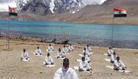 International Yoga Day Live: जगभरात आंतरराष्ट्रीय योग दिनाचा उत्साह; वृक्षांपासून पर्वतांपर्यंत सर्वत्र योगसाधना