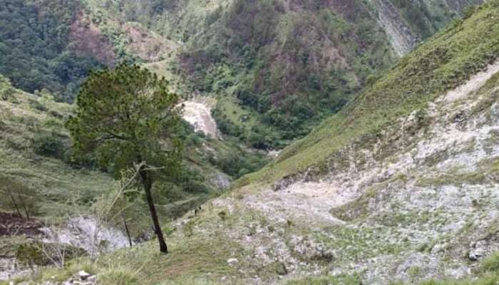 देवदर्शनाला जाताना भीषण अपघात; बोलेरो दरीत कोसळल्याने 9 जणांचा जागीच मृत्यू