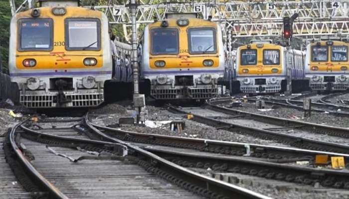 Mumbai Local : मुंबईतली &#039;ही&#039; 17 लोकल स्थानकं होणार चकचकीत, यात तुमचं स्टेशन आहे का?