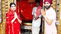  रवींद्र जडेजा पत्नी रिवाबासह फिरतोय कुठं? आशापुरा मातेचं घेतलं दर्शन अन्...
