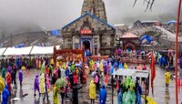 देवा तुला शोधू कुठं? पावसामुळं केदारनाथला आलेल्या भाविकांना पडला प्रश्न