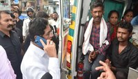 रस्त्यात बंद पडलेली रुग्णवाहिका दिसली... मुख्यमंत्री एकनाथ शिंदेंनी ताफा थांबवून मदत