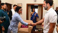  सोनिया दुहान यांच्या फोटोवर रुपाली चाकणकरांनी सांगितले 'अनुभवाचे बोल'