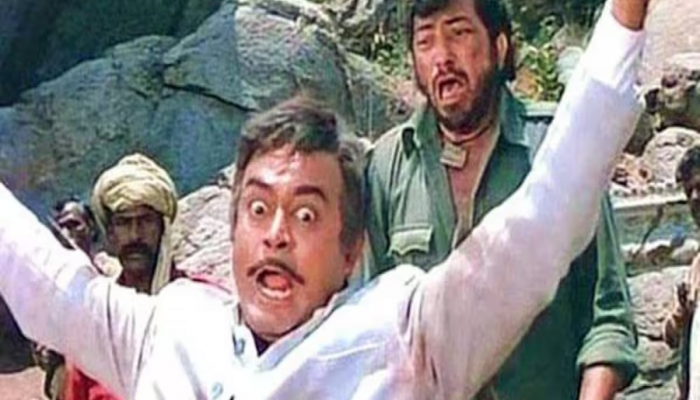 'ठाकूर'ला हात नसल्याचं संजीव कुमार अखेरच्या दृश्यातच विसरले; 'शोले'च्या सेटवर असं काही घडलं की...