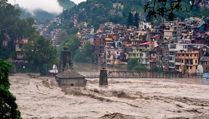 Rain Update : हिमाचल प्रदेशात नद्यांना रौद्र रुप, एकच हाहाकार;  उत्तराखंडमध्ये &#039;रेड अलर्ट&#039;