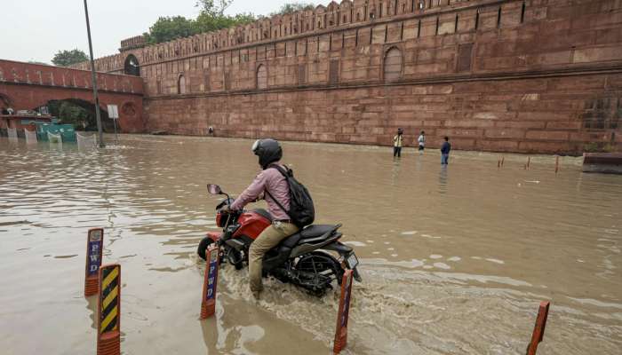 दिल्लीच्या पुरामागे मोठे षडयंत्र; &#039;आप&#039;चा भाजपवर गंभीर आरोप