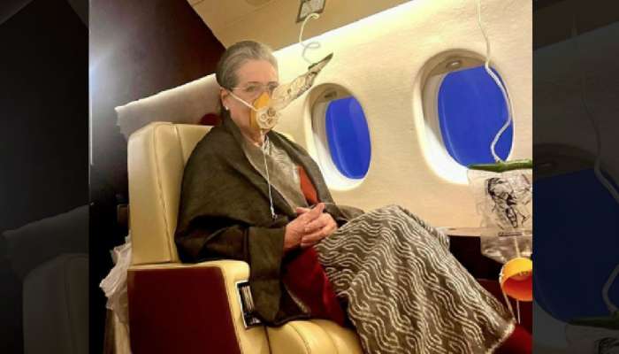 सोनिया गांधींचा Oxygen Mask लावल्याचा फोटो चर्चेत; भावनिक कॅप्शनने वेधलं लक्ष