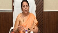 नीलम गोऱ्हे उपसभापतीपदावर कायम राहणार, विरोधकांना धक्का... पाहा कायदा काय सांगतो?