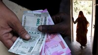 पत्नी कर्मचारी असल्याचं दाखवत 10 वर्ष देत राहिला पगार; कंपनीची 4.2 कोटींची फसवणूक